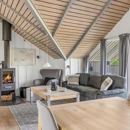 Ferienhaus Anneke - 500m From The Sea By Interhome