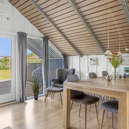 Anneke - 500m From The Sea By Interhome *