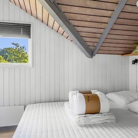 Anneke - 500m From The Sea By Interhome